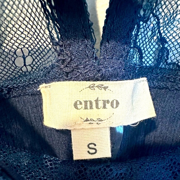 Entro Lace Ruffle Top - Picture 5 of 7